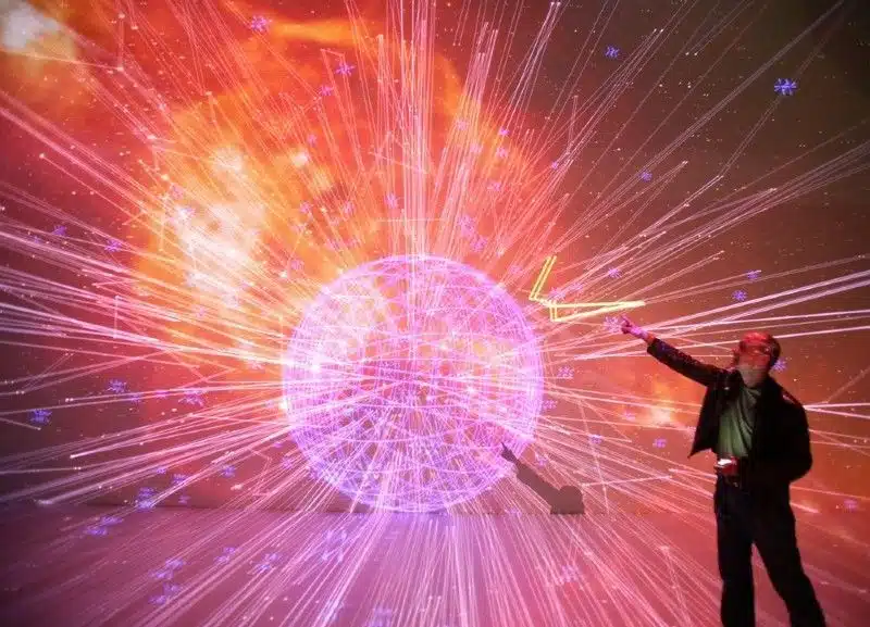 Dr. Hager hält astrologischen Vortrag